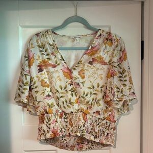 💥3 for $12💥 NWOT Floral V-Neck Blouse - Multicolor